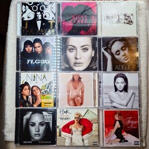 Lot Of 12 2000's Pop Dance CD TLC Adele Beyonce Pink Demi Lovato Fergie Selena